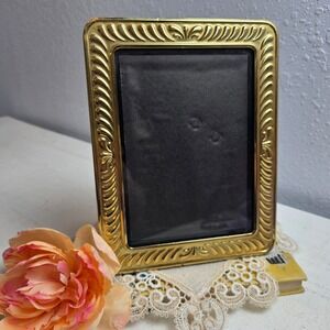 Vintage 80s Gold Ornate Embossed Metal Picture Frame Tabletop Easel Back